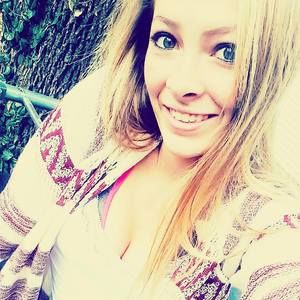 Meet your Posher, Paige mayhew